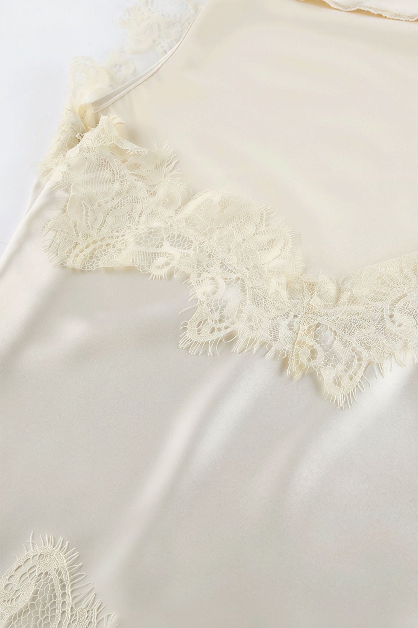 Women's Bianca Lace Halter Mini Dress Beige