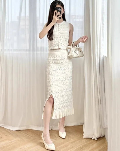 Women's SOERA Isabella Floral Knit Vest & Ruffle Midi Skirt Set
