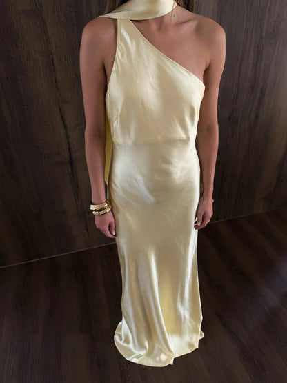 Women's SOERA Sofia One-Shoulder Silk Evening Gown
