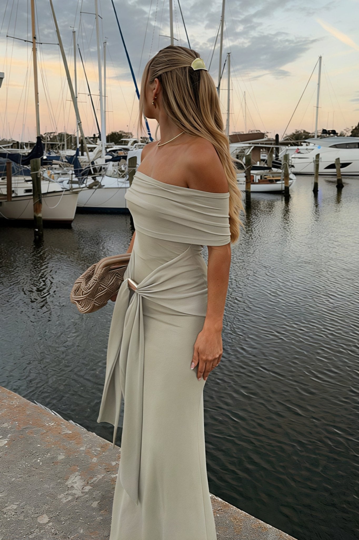 Women's SOERA Sophia Off-Shoulder Tie Strap Bodycon Maxi Dress