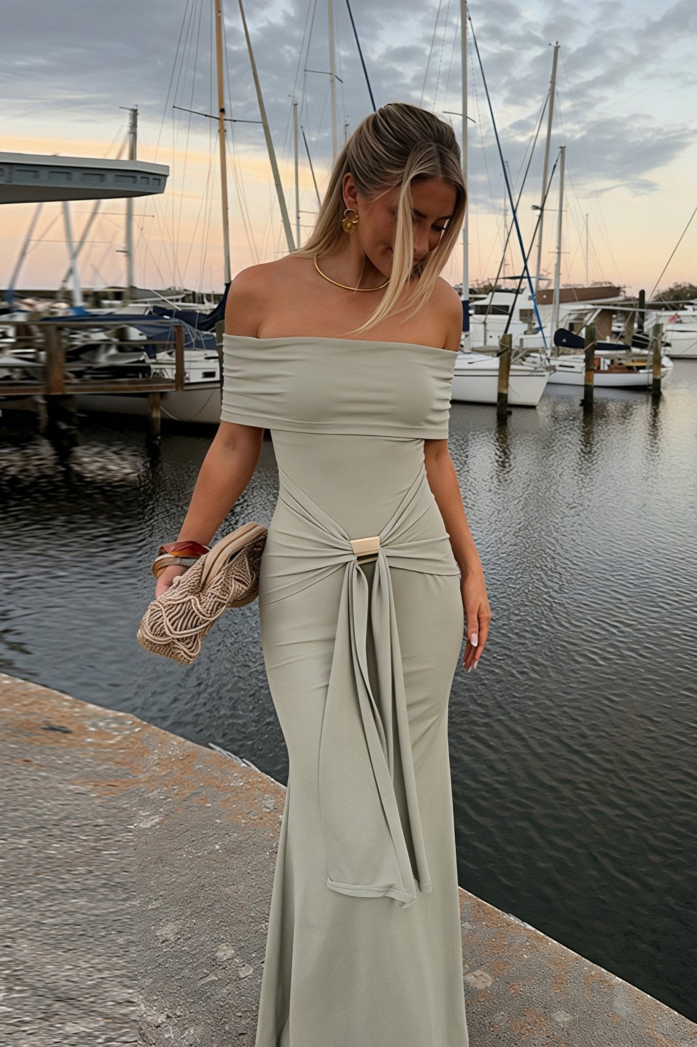 Women's SOERA Sophia Off-Shoulder Tie Strap Bodycon Maxi Dress