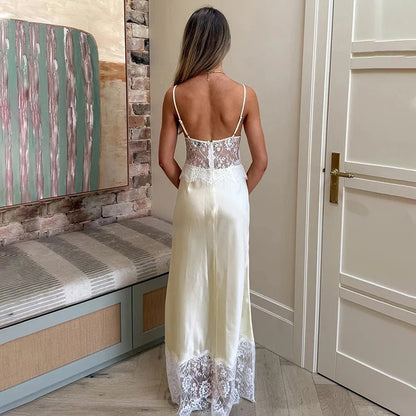 Women's SOERA Bianca Lace V-Neck Maxi Dress
