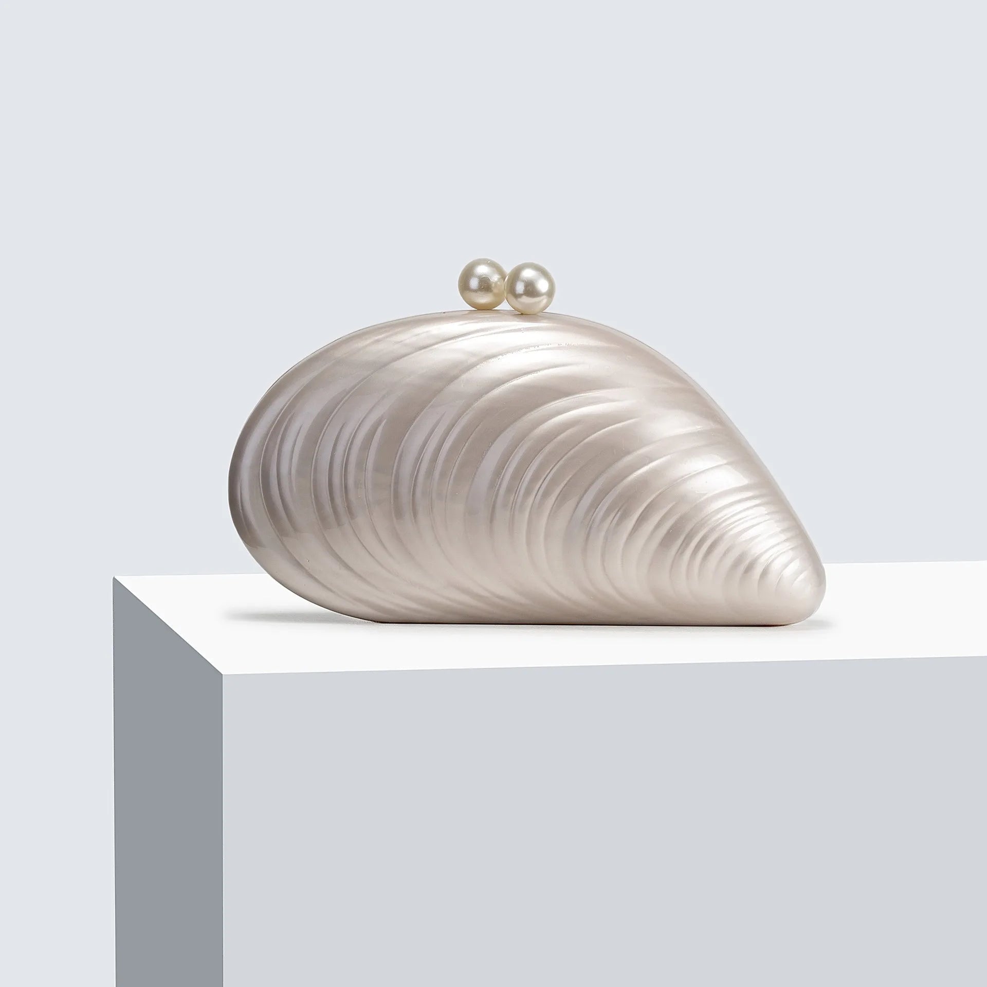 Women's SOERA Valentina Shell-Shaped Clutch Purse